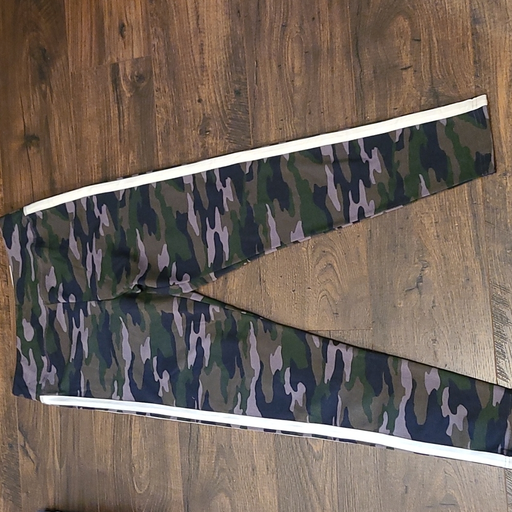 NWT - Camo Leggings